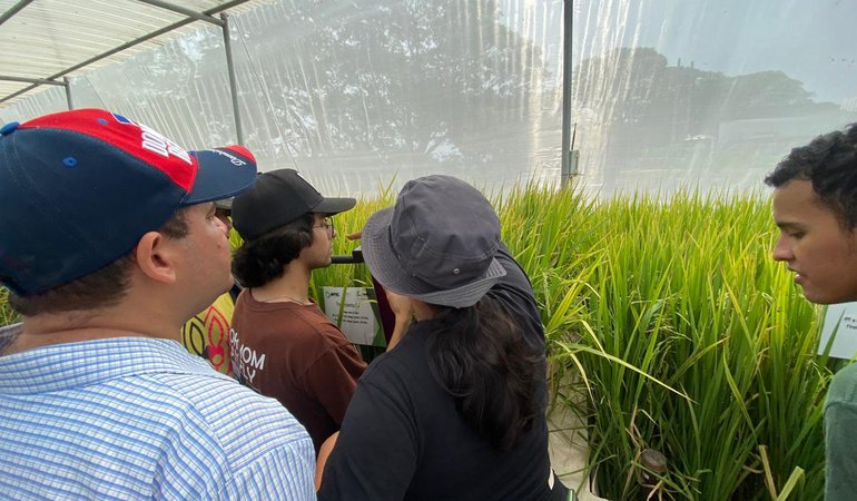 Visita De Estudiantes De Agronomía De La UNAD Al Centro De Gestión Del ...